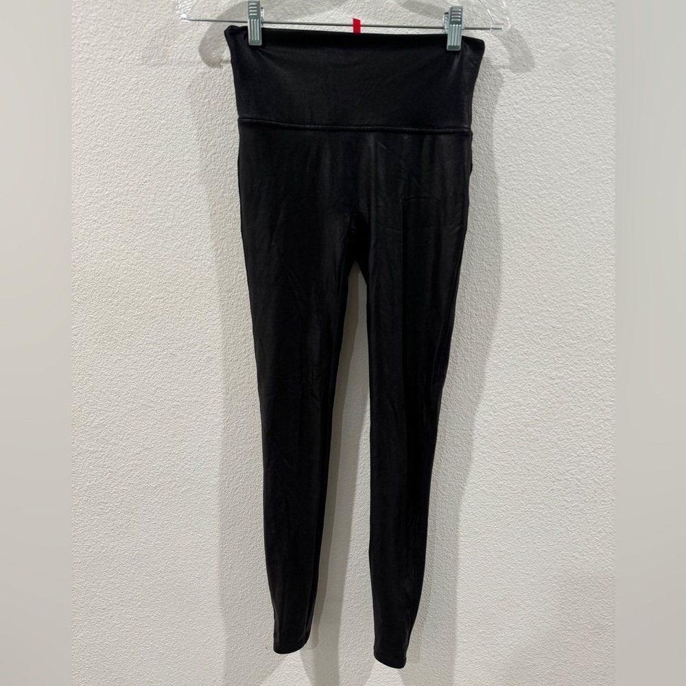 Spanx Faux Leather Black Leggings Size Medium - Picture 2 of 16